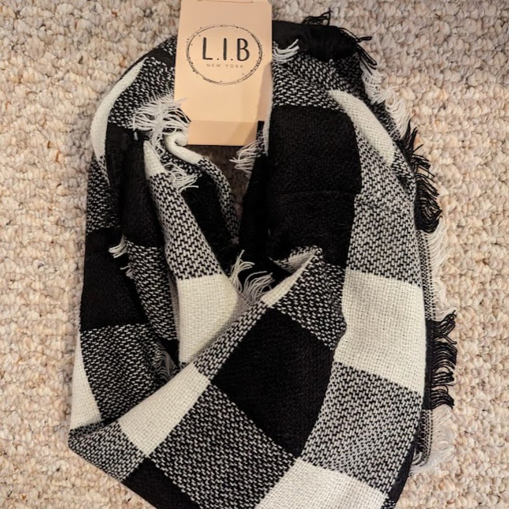 Black and White Buffalo check infinity scarf